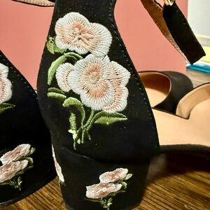 LOFT Black and Pink Floral Embroidered Heels